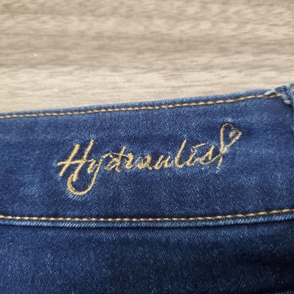 4/$25 Women's HYDRAULIC Size 9/10 shorts - Picture 3 of 6